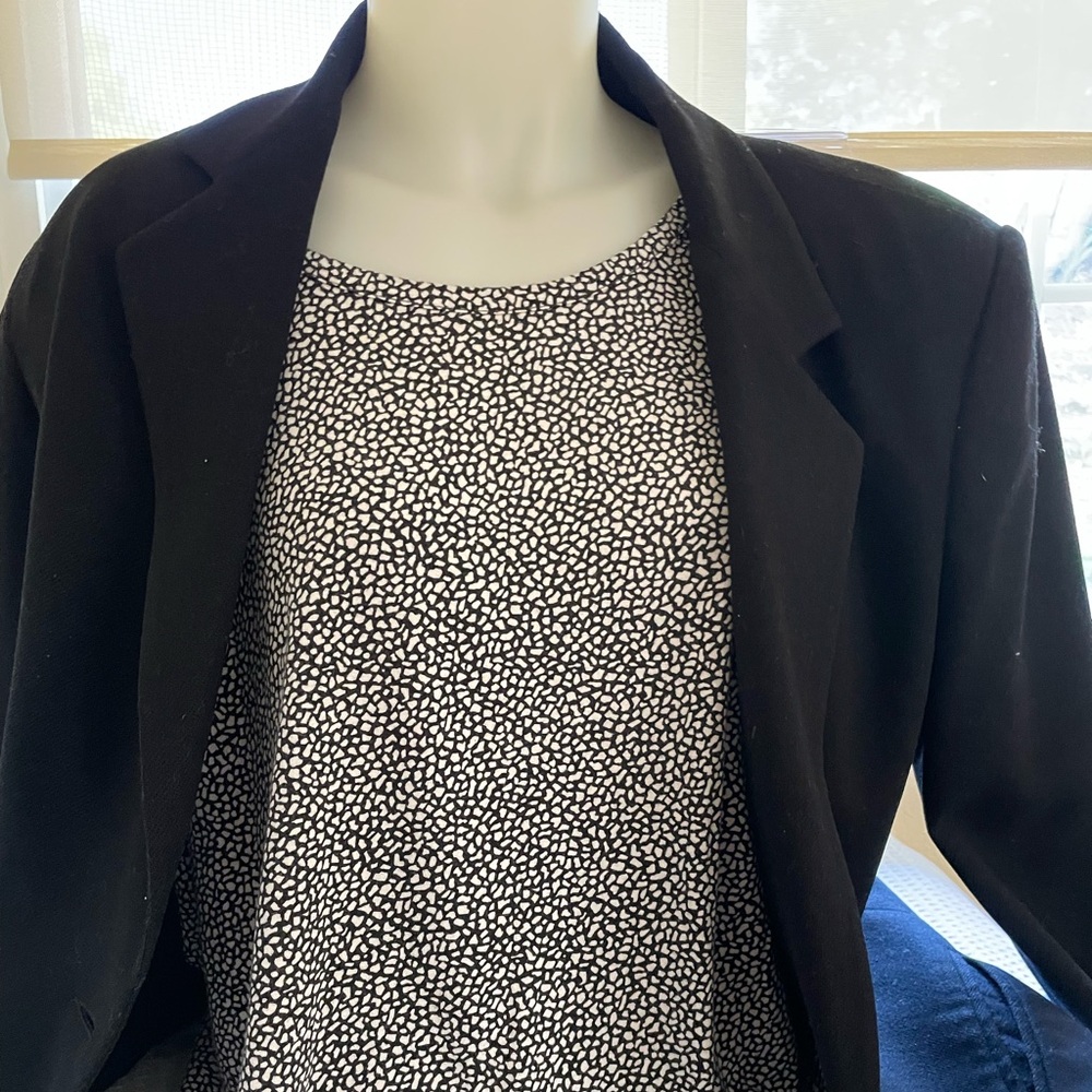 Michael Kors Black and White Scoop Neck Short Sleeve Top